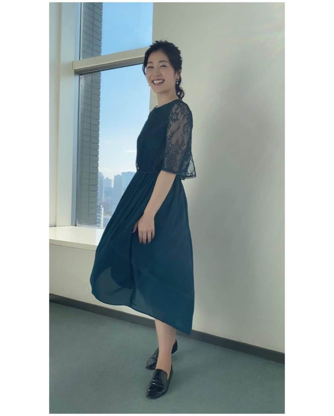 佐藤美樹さんのインスタグラム写真 - (佐藤美樹Instagram)「. 今日の衣装とヘアメイク💄 明日も頑張りましょーー☺️ . 何故か枠連が冴えた日でした✨笑 . でもなぁ 気づいた時には遅いんだよなぁ‥ 買い方むずかしいです。 .  +‥‥‥‥‥‥‥‥‥‥‥‥‥‥‥‥‥‥‥‥+ #傾向  #分析  #直感  #基本はパドック重視 #買い目  #まとまらない  #競馬  #買い方下手です  #衣装  #ワンピース  #ポニーテール  #おでこ  #まとめ髪  #ひらり  #キャスター  #生放送  #フリーアナウンサー  #女子アナ  #佐藤美樹」11月22日 18時07分 - satomiki0224