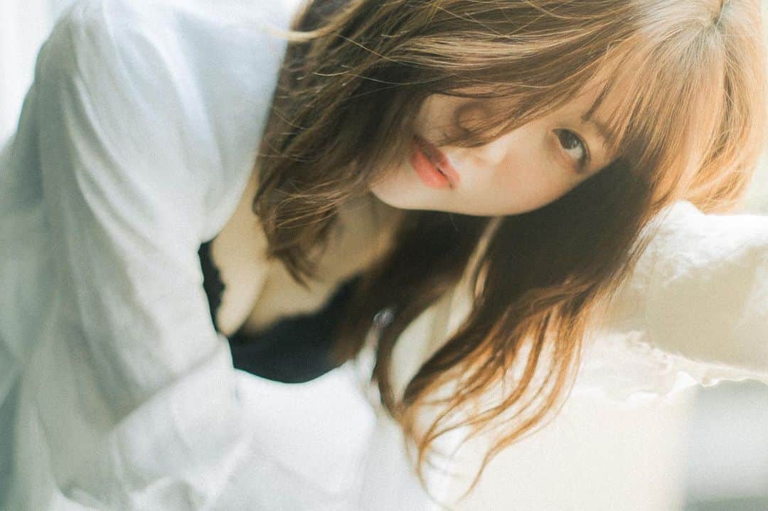 弘松菜摘のインスタグラム：「﻿ ﻿ 好きなことを好きなだけ﻿ ﻿ ﻿ ﻿ photo by @kie0087  ﻿ #儚くて何処か愛おしい様な」