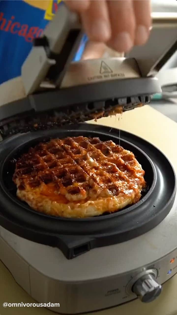 BuzzFeedさんのインスタグラム動画 - (BuzzFeedInstagram)「Which one do you wanna try?  Thank you: Instagram: @omnivorousadam  YT: https://www.youtube.com/omnivorousadam TikTok: https://www.tiktok.com/@omnivorousadam」11月23日 4時01分 - buzzfeed