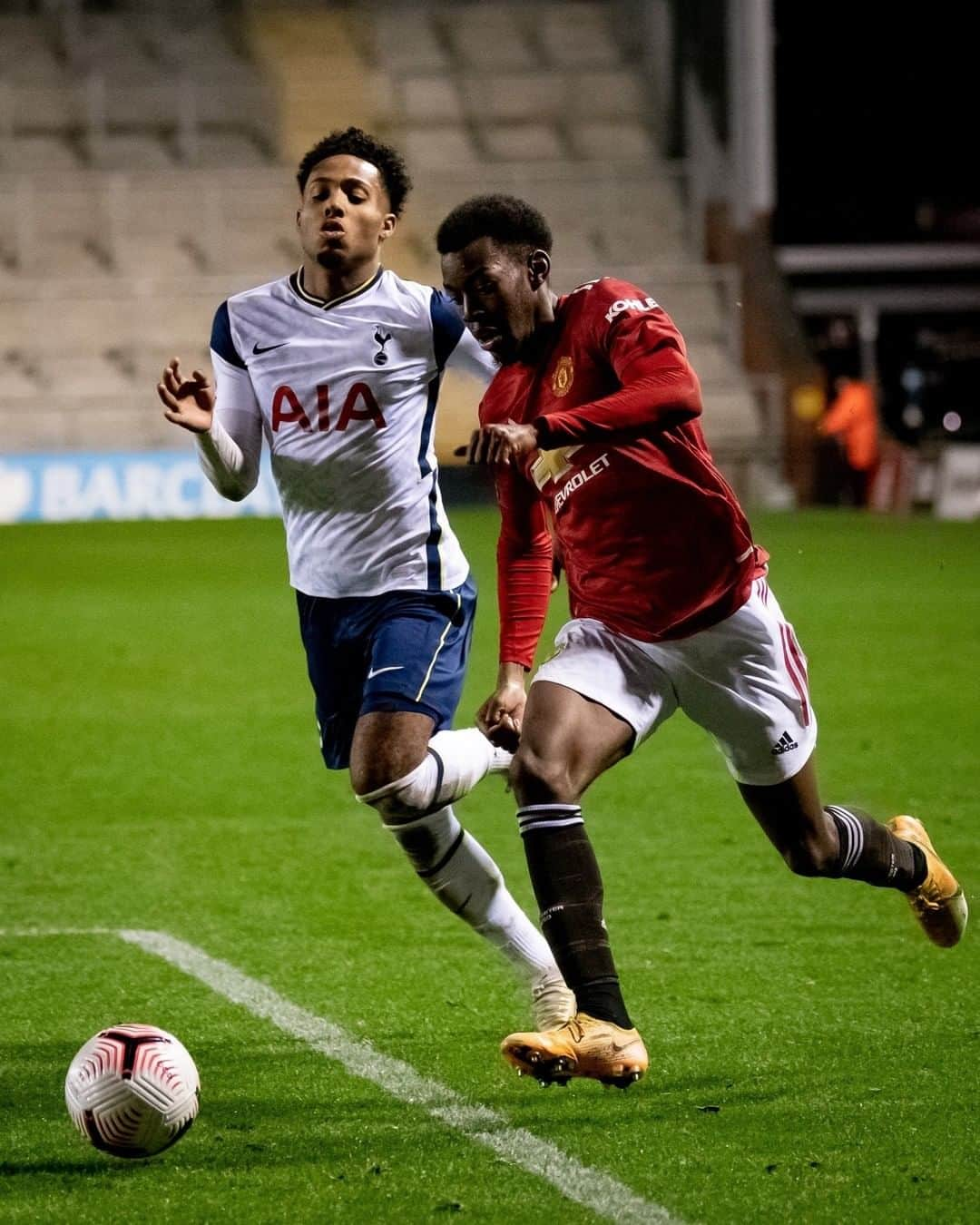 マンチェスター・ユナイテッドさんのインスタグラム写真 - (マンチェスター・ユナイテッドInstagram)「Our #MUAcademy U23s get a third consecutive victory in the #PremierLeague 2 with a 4-2 win v Tottenham 🔴 #MUFC」11月23日 4時24分 - manchesterunited