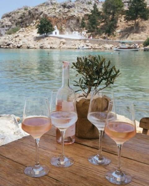ヤング・ファビュラス&ブロークのインスタグラム：「Weekend things ✨」