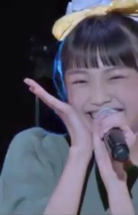 モーニング娘。'20のインスタグラム：「. . . 「私の魅力に気付かない鈍感な人」 . . #山﨑愛生 . . #モーニング娘20 #モーニング娘 . .」