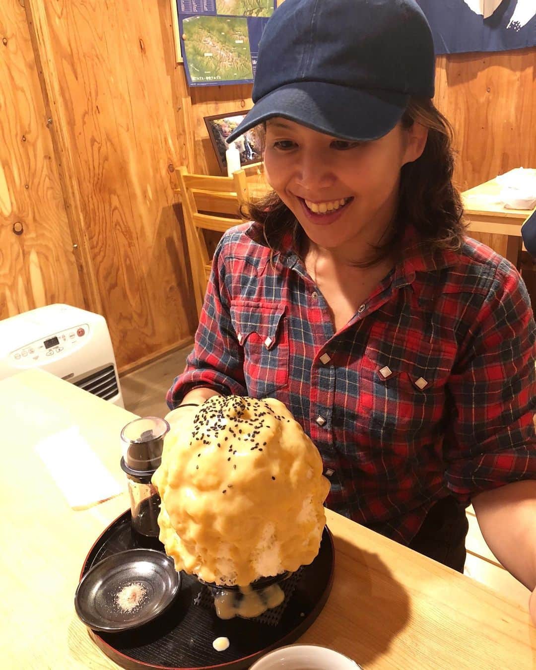 しなしさとこのグルメインスタ