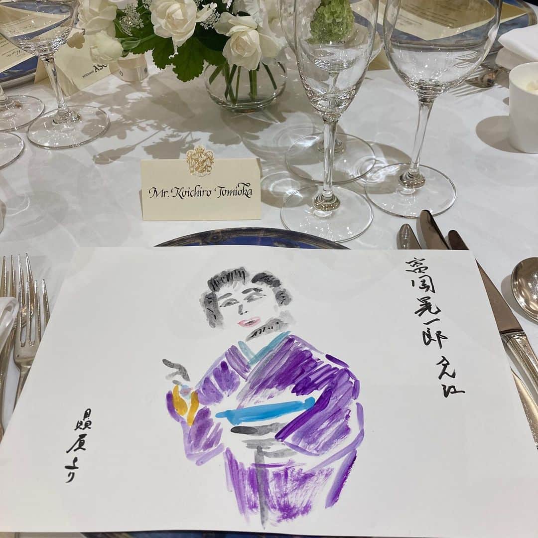 富岡晃一郎のインスタグラム：「Happy wedding 👰」