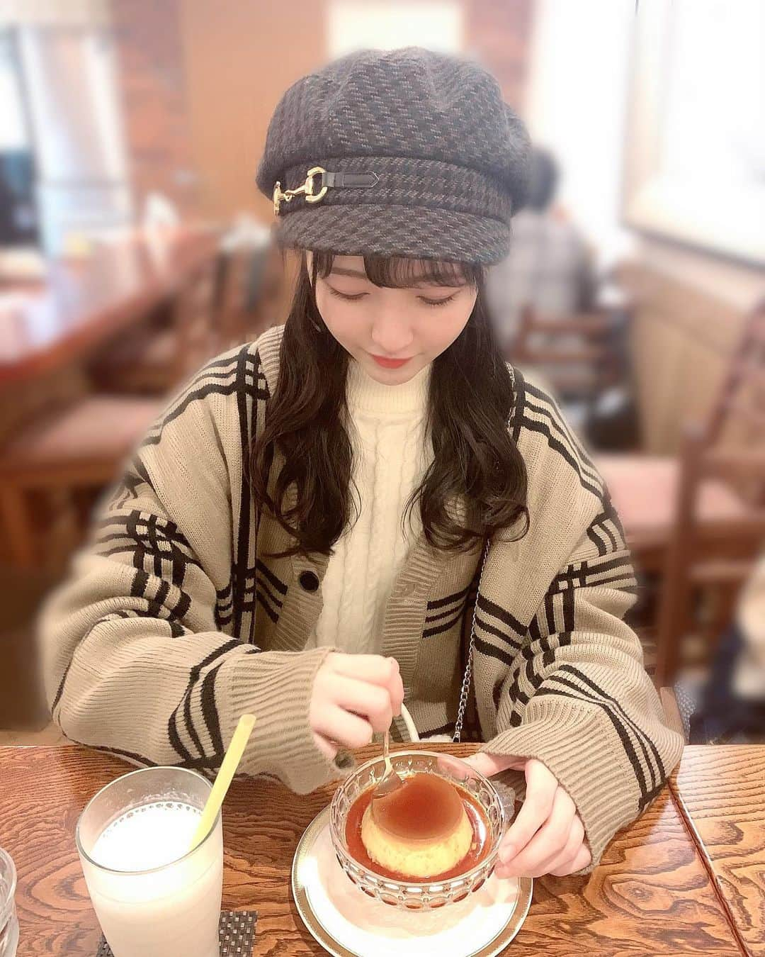 石田千穂さんのインスタグラム写真 - (石田千穂Instagram)「． この前友達と行ったカフェが落ち着いた雰囲気で素敵でした☺️ 次はホットケーキ食べたいな #喫茶店 #広島カフェ #カフェクラシック #STU48 #石田千穂」11月22日 20時57分 - chiho_ishida