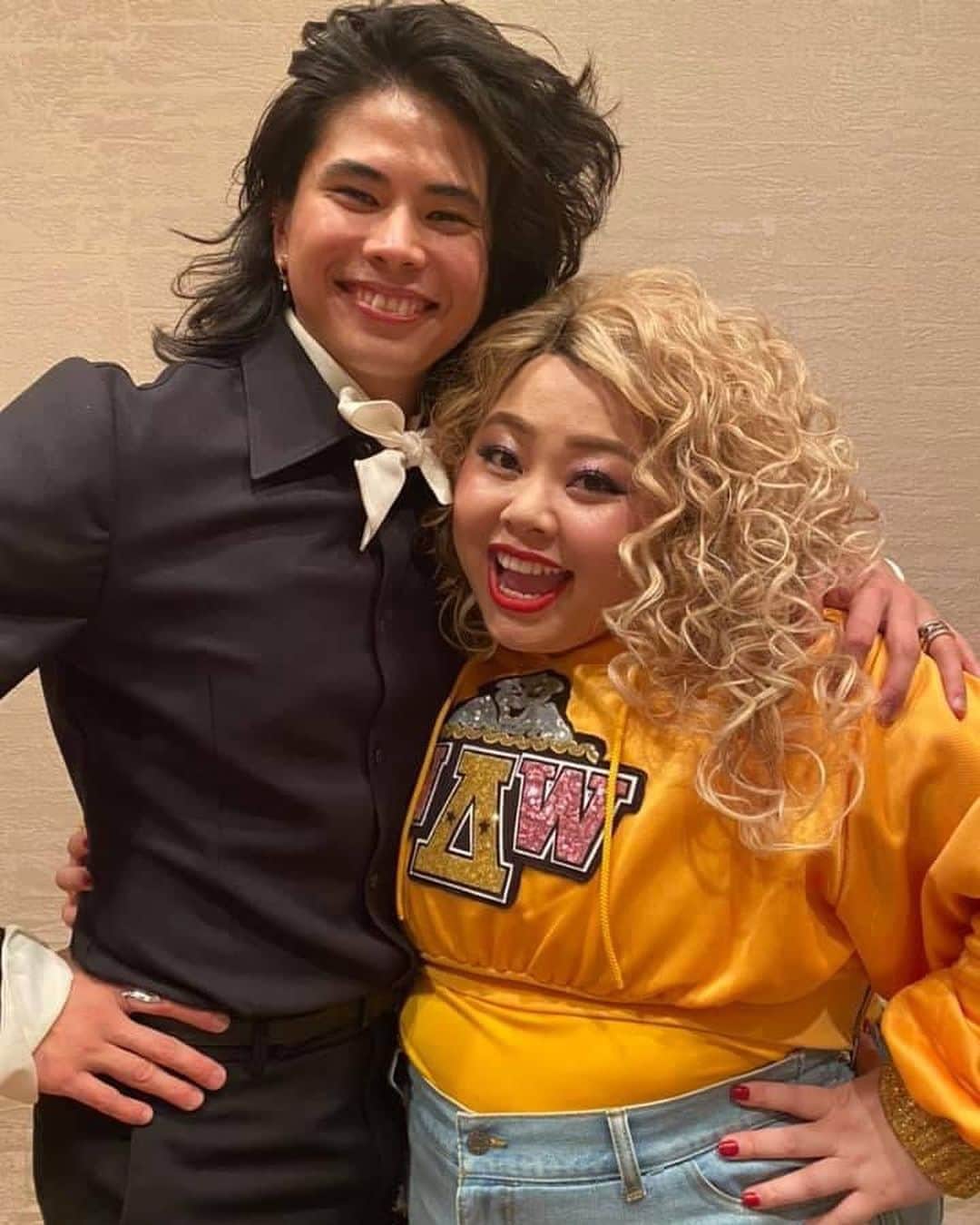稲木ジョージのインスタグラム：「A year ago, when socializing and being fancy was still a thing 🥴🤯 来年はタキシードが着れますように😌そのために体型を維持します💪🔥」