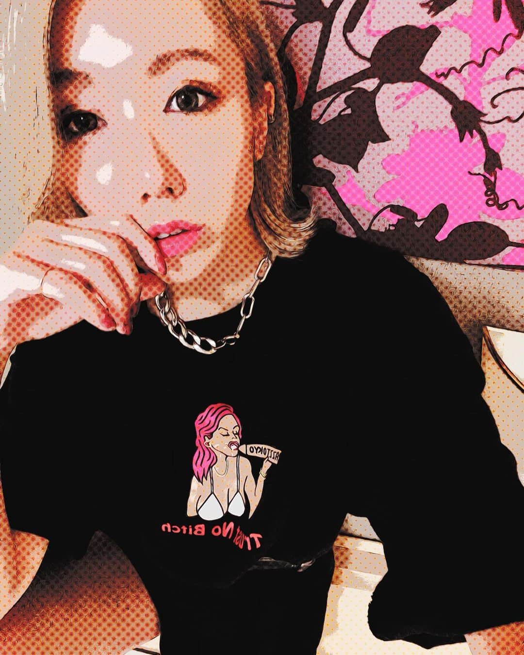 DJ CHI☆MEROのインスタグラム：「🚬 . 今夜は名古屋に新しく出来た 【 @t2nagoya 】でDJです🔥 . 毎月第四日曜日はチーメロSundayだよ。 . 1:00〜PLAYします！！ みんな付いてきて！！！  T2 NAGOYA 愛知県名古屋市中区栄3丁目12-19 21:00-4:45」