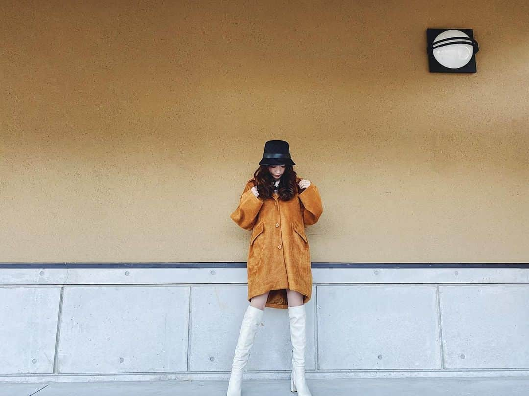 坂本礼美さんのインスタグラム写真 - (坂本礼美Instagram)「. . 🤍🧡 @emoda_official 🤍🧡 . . ドルマンコートかわいい🐹🧶✨ . . coat: @emoda_official  boots: @zara  hat: @gucci  bag: @gucci  . . . #emoda #zara #gucci #👑」11月22日 21時24分 - remi_1103