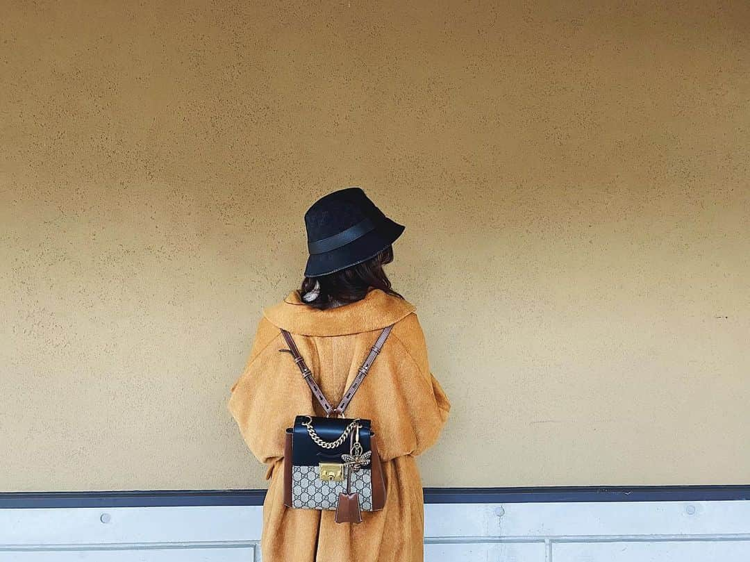 坂本礼美さんのインスタグラム写真 - (坂本礼美Instagram)「. . 🤍🧡 @emoda_official 🤍🧡 . . ドルマンコートかわいい🐹🧶✨ . . coat: @emoda_official  boots: @zara  hat: @gucci  bag: @gucci  . . . #emoda #zara #gucci #👑」11月22日 21時24分 - remi_1103