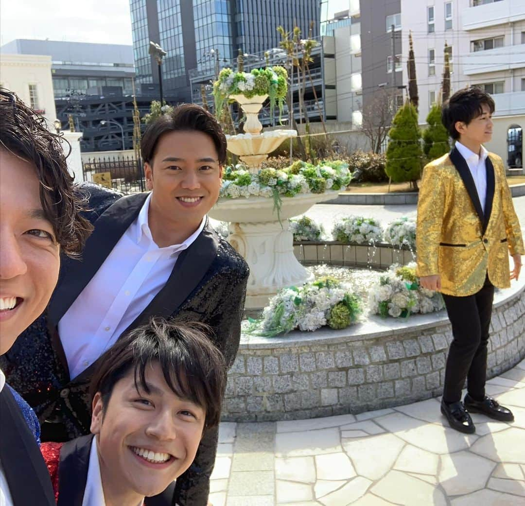 工藤淳之介さんのインスタグラム写真 - (工藤淳之介Instagram)「先日の「たぎってきたぜ！」レッド麦島に続いて、明日は「もう待ちきれません！」でおなじみイエロー前野が午後2時半ごろから「ゴゴスマ」で全国中継！ キラキラの黄色ジャケットで日本中に輝きを届けてくれ✨✨  そして午後3時10分頃から「3時のカルテット」内イケメン四銃士のコーナーで、いよいよサフランさんと四銃士のコラボパンの詳細を発表！どちらも要チェックでお願いします😆  #新潟 #新潟放送 #cbc  #ゴゴスマ  #全国中継 #3時のカルテット #イケメン四銃士  #bsn #アナウンサー #ブルー  #リーダー  #工藤淳之介」11月22日 22時12分 - kudojun_nosuke_bsn