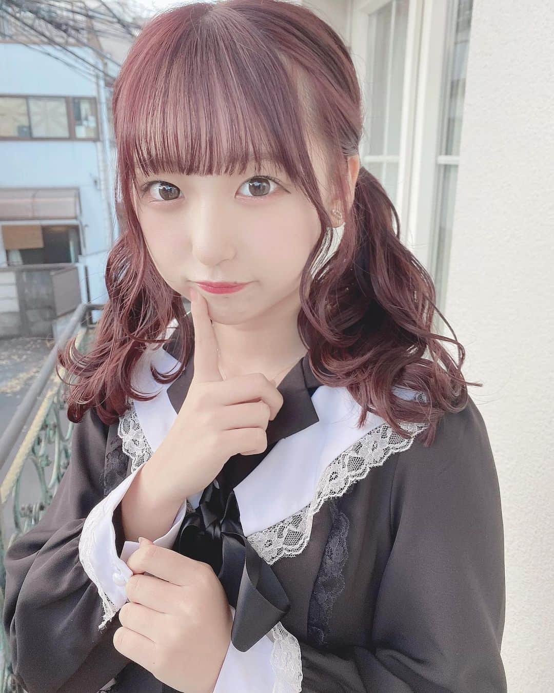 町田穂花のインスタグラム：「. . #いまりある ‪‪❤︎‬ . 大天才（ @imari_style ）さんに髪の毛かわいくしてもらったよ🥺💓 . #いいツインテールの日 らしいから ツインテールしてもらった👧🏻💭 . #ツインテールの日 #ツインテール女子 #ツインテール #パープルカラー #量産型ヲタク #量産型コーデ #量産型女子 #地雷系女子 #地雷女 #自撮り女子 #自撮り界隈 #シースルー前髪」