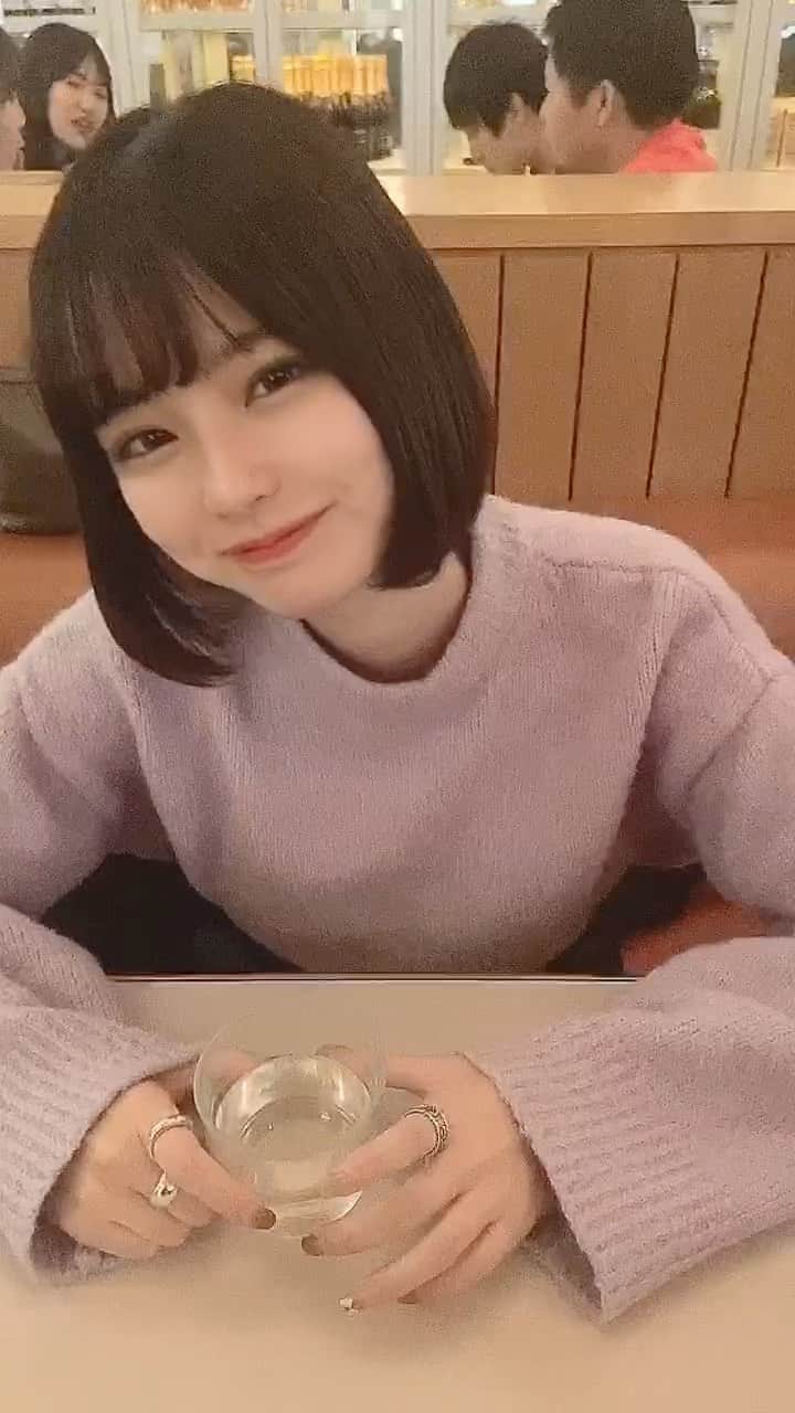 sarimaru(国木田さりまる)のインスタグラム：「日が暮れるまでカフェでお話ししてた🥞💭 ・ ・ ・ カフェ巡り楽しい💭 みんなが好きなカフェ知りたい☕︎」