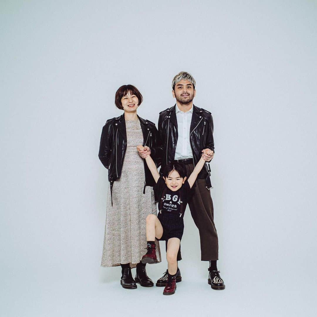 小島ジェシーさんのインスタグラム写真 - (小島ジェシーInstagram)「We, three will be four next Spring!  #ShotByJesse #jessekojima #leica #leicacommunity #JUSTNOISECreativeStudio #FamilyPhoto」11月22日 22時44分 - jessekojima