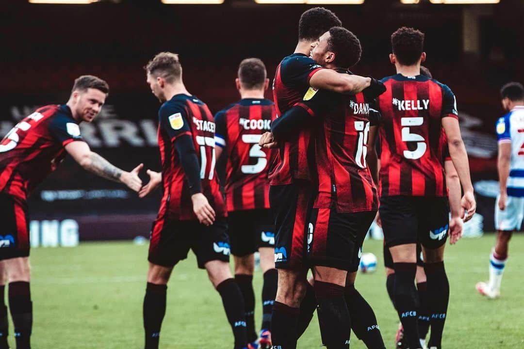 AFCボーンマスさんのインスタグラム写真 - (AFCボーンマスInstagram)「@arnautdg and @solanke summing up how we all felt in the 90th minute 🤩 #afcb 🍒」11月22日 22時50分 - afcb