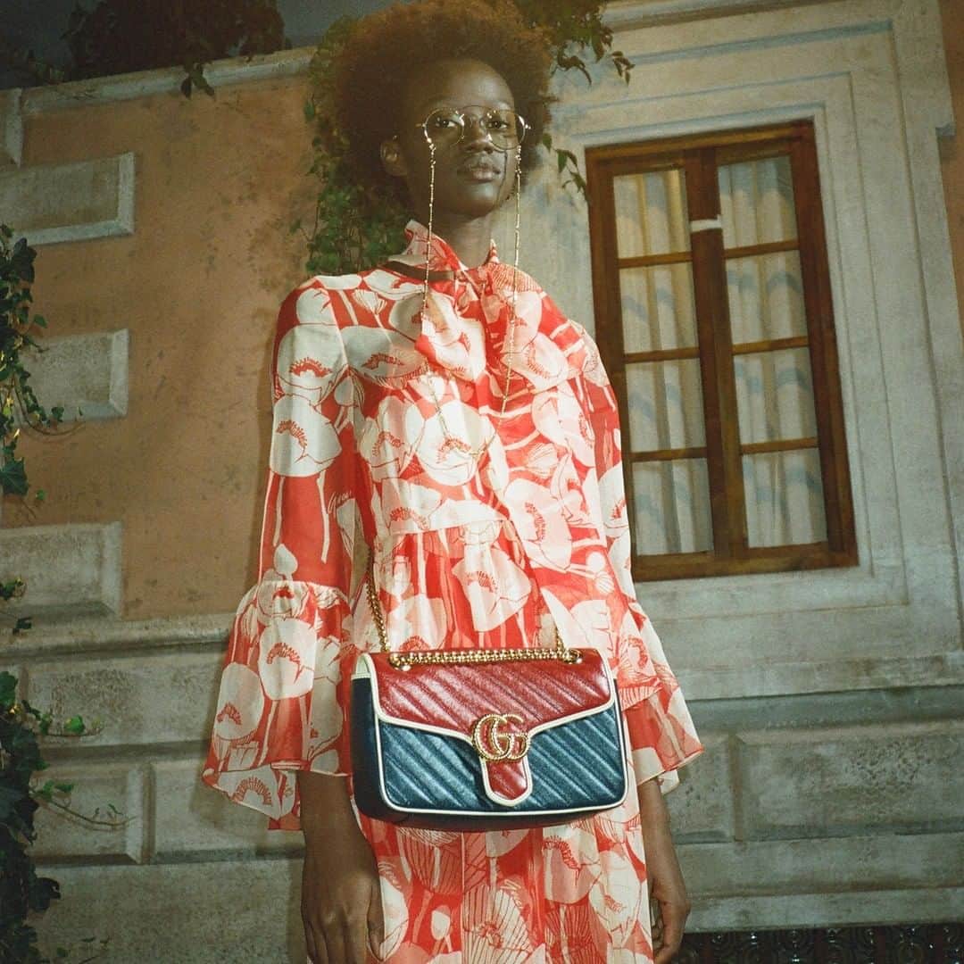のインスタグラム：「A gallery of images captured by photographer @paigepowellofficial on set for ‘A Nightly Walk,’ the final episode from ‘Ouverture Of Something That Never Ended’ directed by @gus_van_sant and @alessandro_michele. Watch all episodes from the 7-Part series through link in bio or on @gucci. #GucciFest #GucciOuverture #AlessandroMichele」