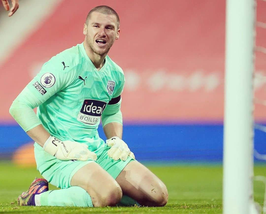 サム・ジョンストンさんのインスタグラム写真 - (サム・ジョンストンInstagram)「Gutted with the result last night 😤 great to play at OT and make some saves. 🙂 🧤」11月22日 23時10分 - samjohnstone32