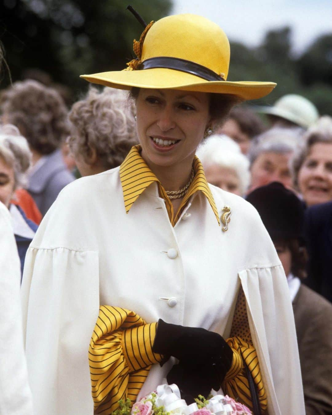 カリーヌ・ロワトフェルドさんのインスタグラム写真 - (カリーヌ・ロワトフェルドInstagram)「Underrated fashion icon 💕 Nobody does cool like Princess Anne. What’s your favorite look?」11月22日 23時51分 - carineroitfeld