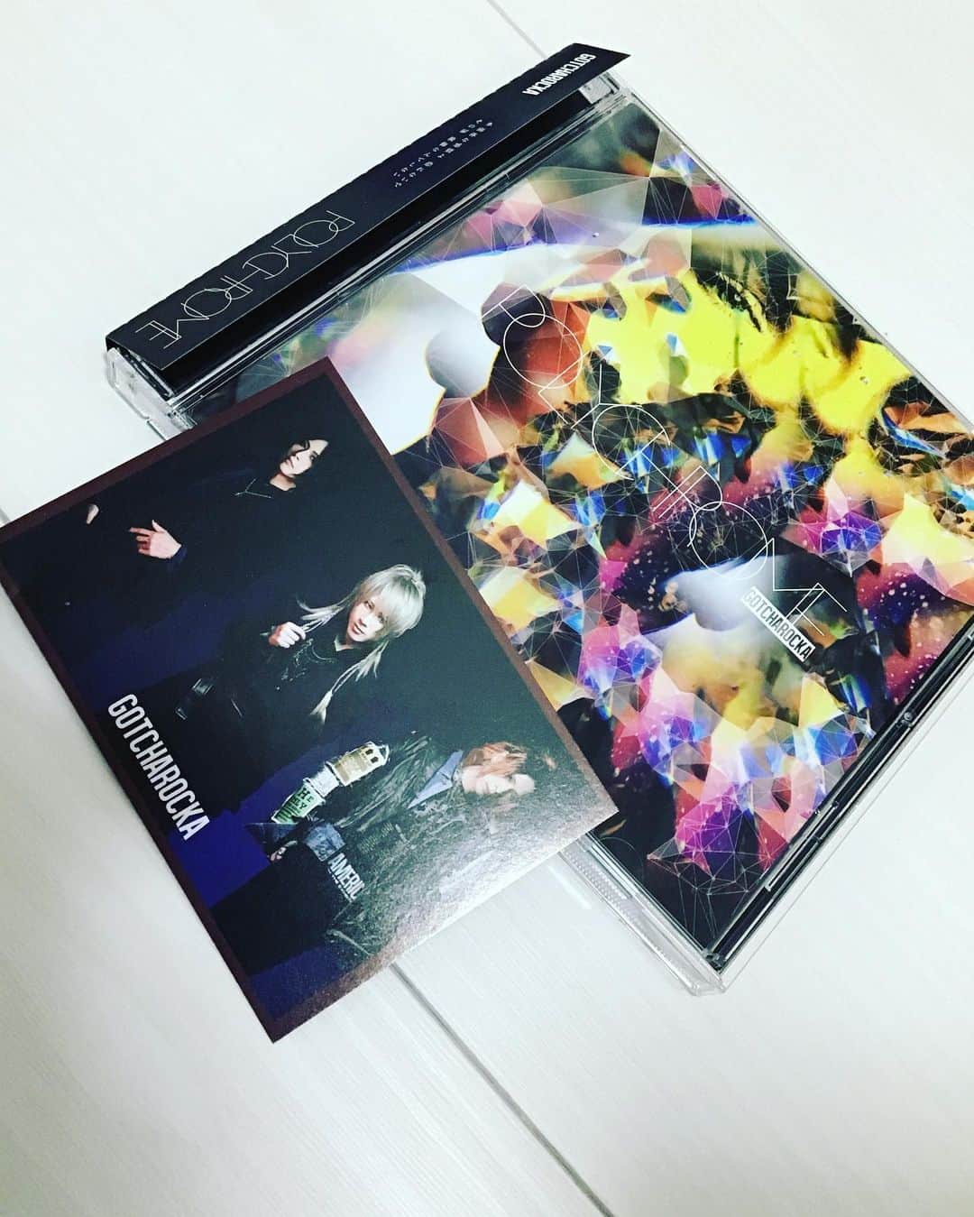 越中睦士さんのインスタグラム写真 - (越中睦士Instagram)「CD貰った @terotero0908  @jun_akaneko  #GOTCHAROCKA」11月23日 0時05分 - makotokoshinaka