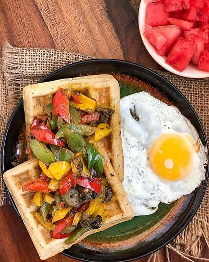 Archana's Kitchenさんのインスタグラム写真 - (Archana's KitchenInstagram)「This week Weekly Meal Plan has the most delicious recipes like Mixed Millet Phulka, Savoury Waffles, Paneer Matar Pulao, Lemon Parsley Quinoa, Yogurt Panna Cotta & so much more. Go to our stories for the plan link!」11月23日 0時05分 - archanaskitchen