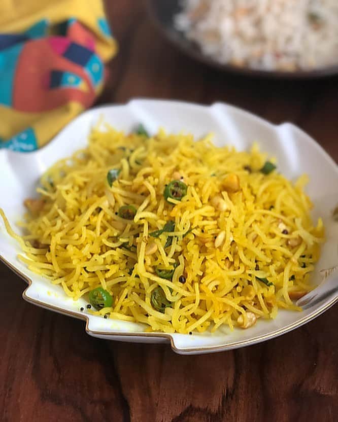 Archana's Kitchenさんのインスタグラム写真 - (Archana's KitchenInstagram)「This week Weekly Meal Plan has the most delicious recipes like Mixed Millet Phulka, Savoury Waffles, Paneer Matar Pulao, Lemon Parsley Quinoa, Yogurt Panna Cotta & so much more. Go to our stories for the plan link!」11月23日 0時05分 - archanaskitchen