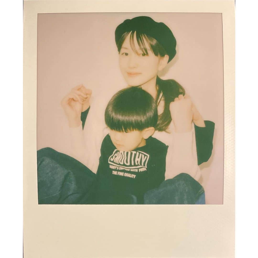 高見まなみのインスタグラム：「@_kentaro_minami_  @shihominishio   久しぶりにツーショットを撮ってもらいました☺️ ありのままの私たち🙈 ありがとうございました🧡」