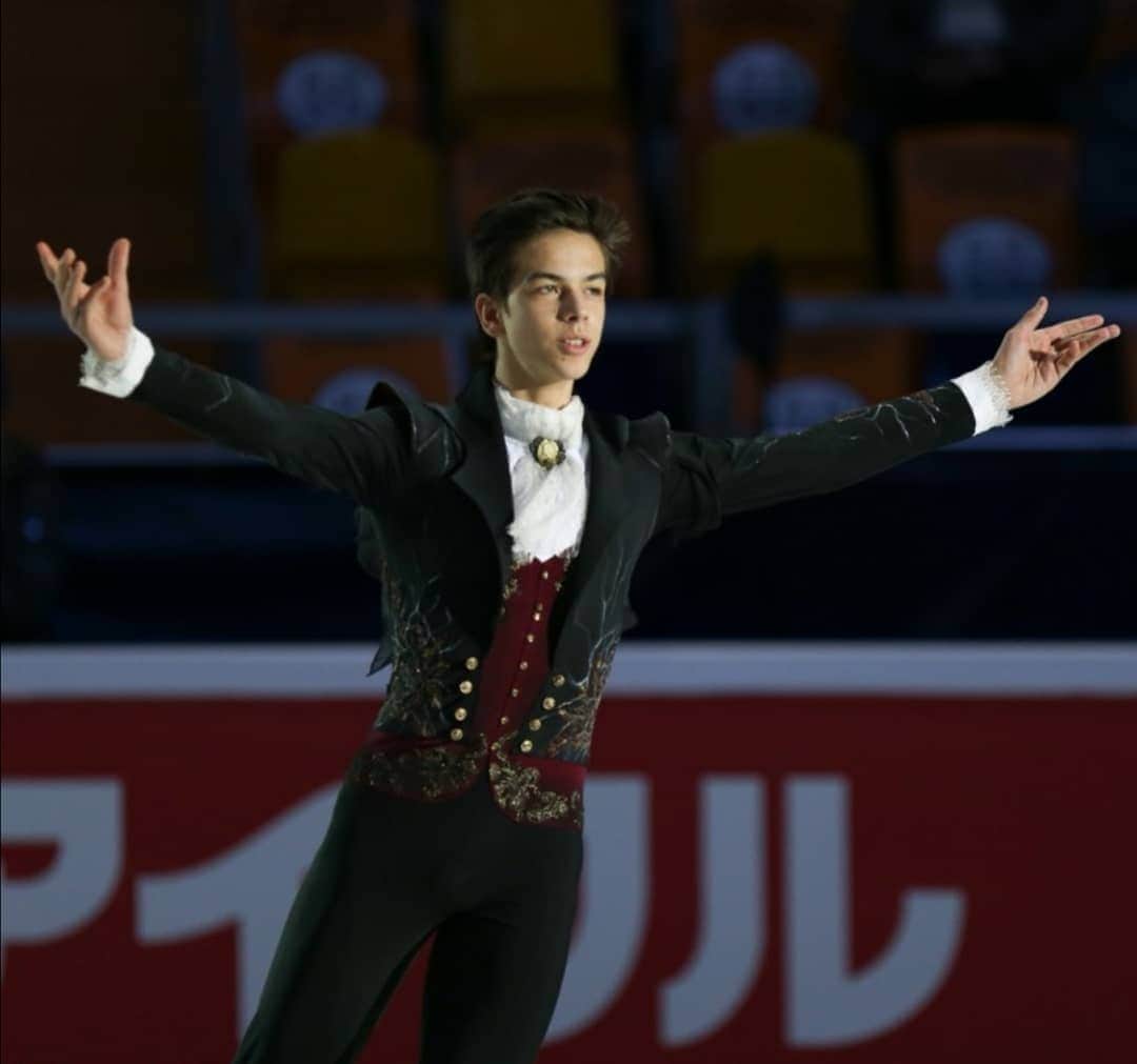 のインスタグラム：「Rostelecom cup」