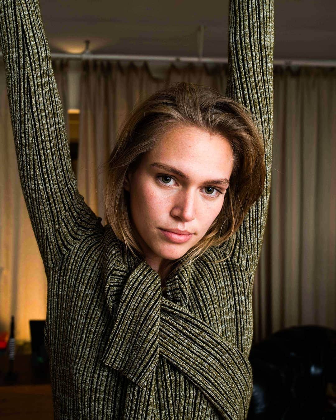 ラグ&ボーンのインスタグラム：「Texture is everything in the Raimi, a slim cut, two-toned long sleeve set with raw edge finishings and exaggerated rib stitch details. The ideal head-to-toe layer.」