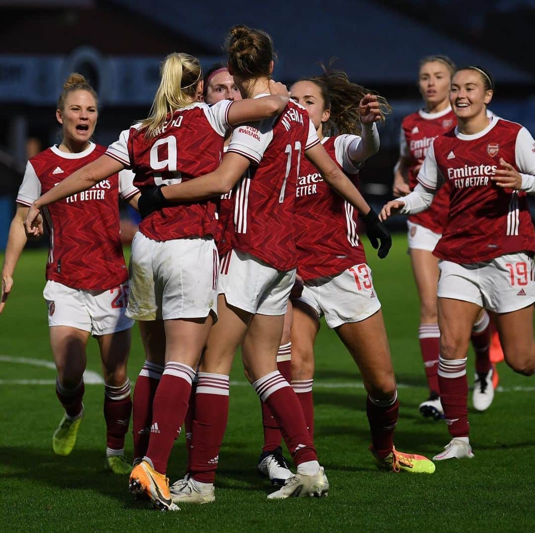 Arsenal Ladiesさんのインスタグラム写真 - (Arsenal LadiesInstagram)「Best of luck today, @arsenal! 😁 We’re right behind you 💪 #LEEARS」11月23日 0時12分 - arsenalwfc