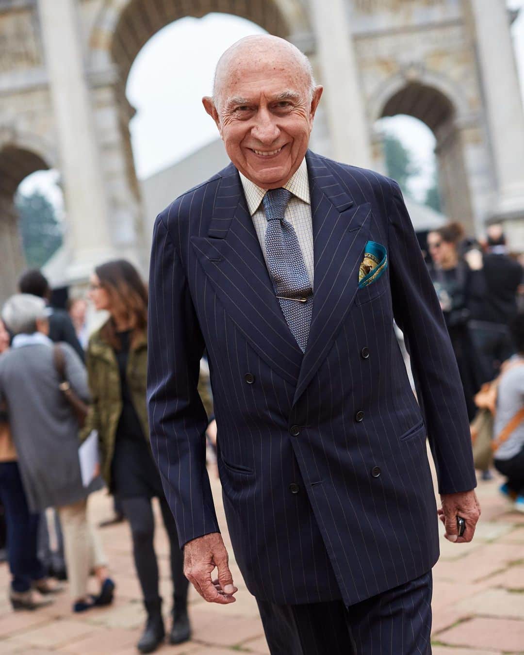 スコット・シューマンのインスタグラム：「I highly recommend Beppe Modenese - Minister of Elegance by @skiraeditore Great insight into Beppe’s life and work.  It’s written in both English and Italian but even if you just look at the images it’s worth it!!」