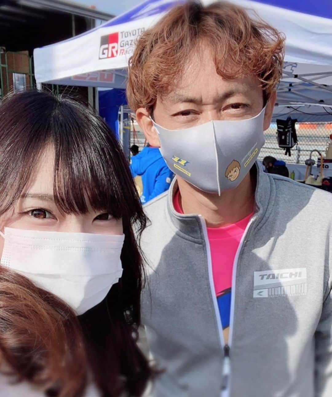 武田美憂のインスタグラム：「. コスチューム着替えたあとだけど😖 . 最初は怖い人かなぁって イメージが先行していましたが笑、 初めての86レースで緊張していた私に 最初に声をかけてくれたのが寿一さんでした！ . わたしは今年、寿一さんに傘をさせたので レースクイーン人生に悔いなしです。 . . まずは86/brzレースの1年間 ありがとうございました！！ . #86brz #脇坂寿一  選手でもあり監督 #ミスターGT #ヒーロー #ドライバー #ASSOMOTORSPORTS #86レース #レースクイーン」