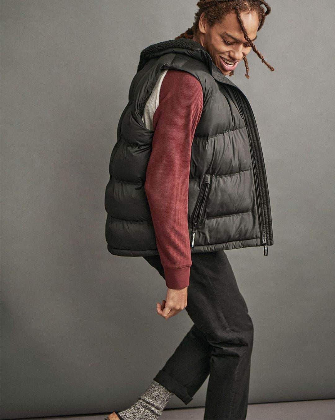 のインスタグラム：「AirFlex+ Jeans = lightweight flexibility and comfort you have to feel to believe AKA the perfect gift to give and get 👖」