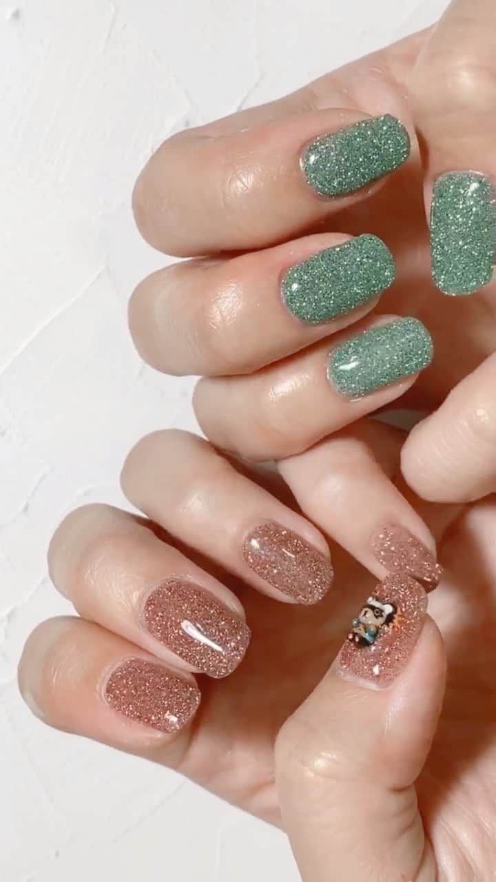 なかやまちえこのインスタグラム：「完成です！ ⠀  My nail new set!!! complete！ ⠀ PREGEL・Betty gel・きまぐれキャット・PREANFA・PREXY商品は、⠀ ⠀ ネイリストの方は↓ ⠀ プリモール @nail_premall ⠀ http://gelnailshop.com/ ⠀ ⠀ キャンディポケット @candypocket_official ⠀ http://www.beautysupport.jp/sm/script_main/shoptop.php ⠀ ⠀ セルフの方は↓ ⠀ ジョイアート @joyartofficial ⠀ http://joyart.biz/ ⠀ にて購入頂けます☺️⠀  #nail #nails #nailart #ネイル #美甲 #ネイルアート  #japanesenailart #manucure #japanesenails #manicurist #gelnails #أظافر #네일아트 #미용 #vẽmóng #ジェルオフ #removegel @preanfaofficial @prexyofficial」
