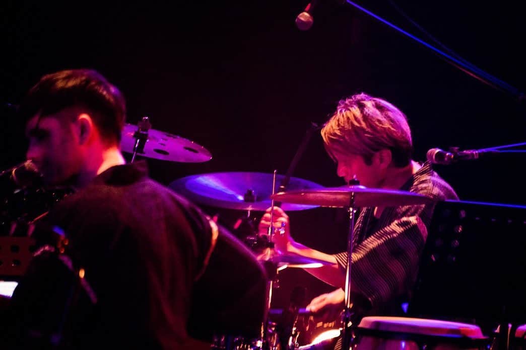 MONOEYESさんのインスタグラム写真 - (MONOEYESInstagram)「2020.11.22 MONOEYES Semi Acoustic Live Tour 2020 熊本城ホール シビックホール Photo by Maki Ishii monoeyes」11月23日 0時37分 - monoeyes_official