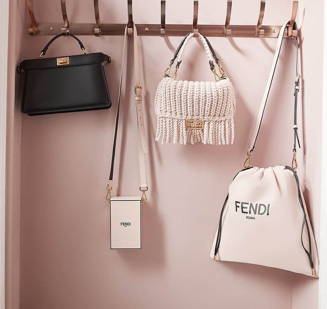 Saks Fifth Avenueのインスタグラム：「HANDBAG HEROES: There’s a reason @fendi bags are at the top of our holiday wishlist with their pretty pastel hues and ladylike silhouettes. #SaksStyle」