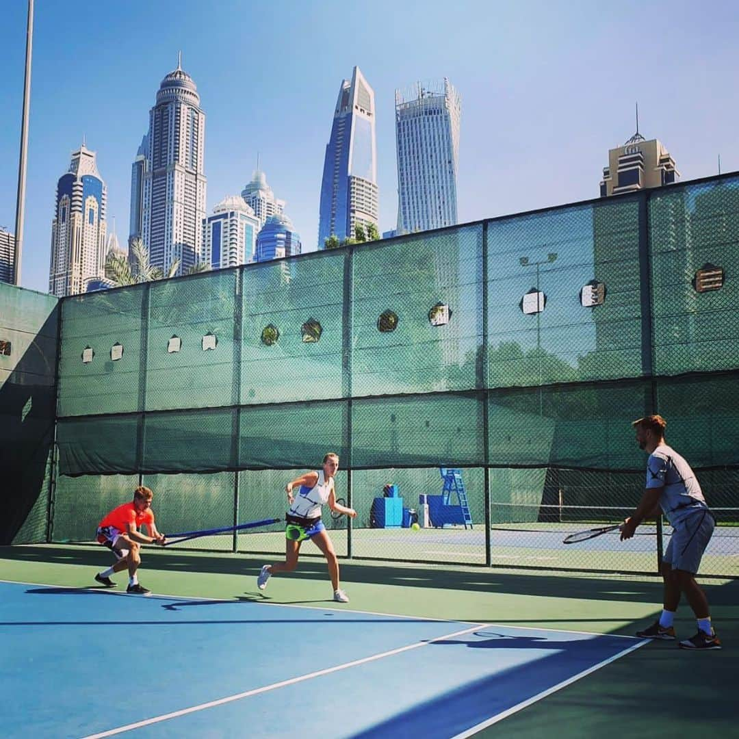 PetraKvitovaさんのインスタグラム写真 - (PetraKvitovaInstagram)「Teamwork ↔️ dream work 🌞」11月23日 1時40分 - petra.kvitova