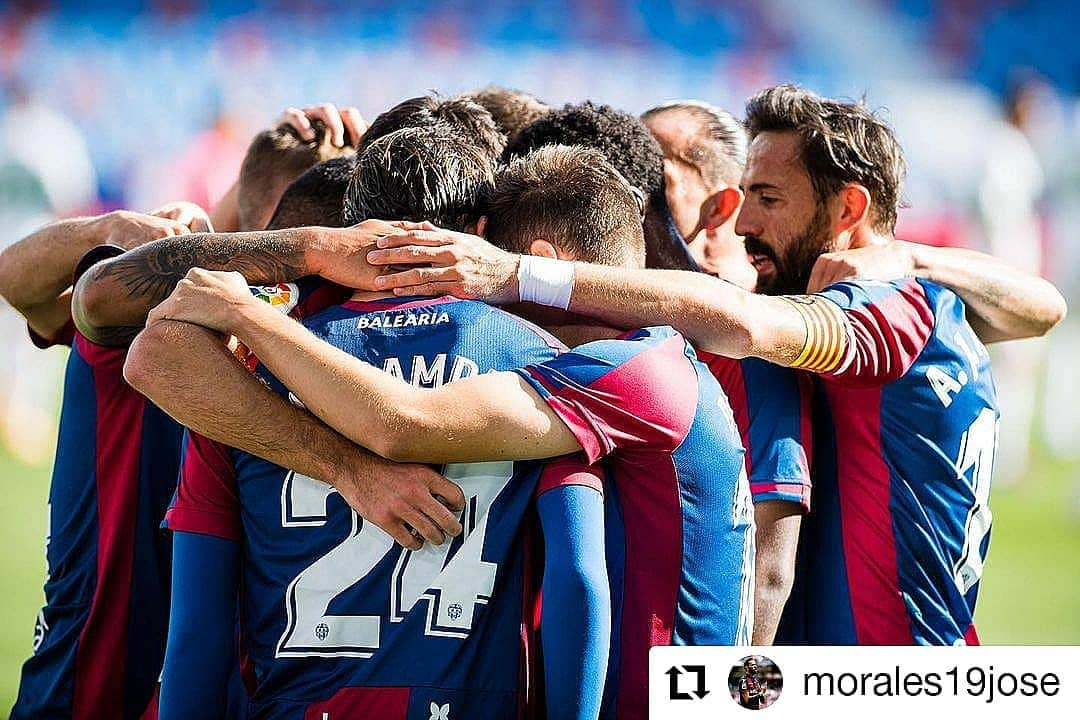 レバンテUDさんのインスタグラム写真 - (レバンテUDInstagram)「#Repost @morales19jose • • • • • • Ciutat de València   No están llegando los resultado, pero sólo hay una manera de conseguirlos, estando todos juntos y seguir creyendo en todo lo que trabajamos cada día 🐸🔵🔴 #juntossomosmasfuertes #levanteud #equipo #union #todollega」11月23日 2時08分 - levanteud