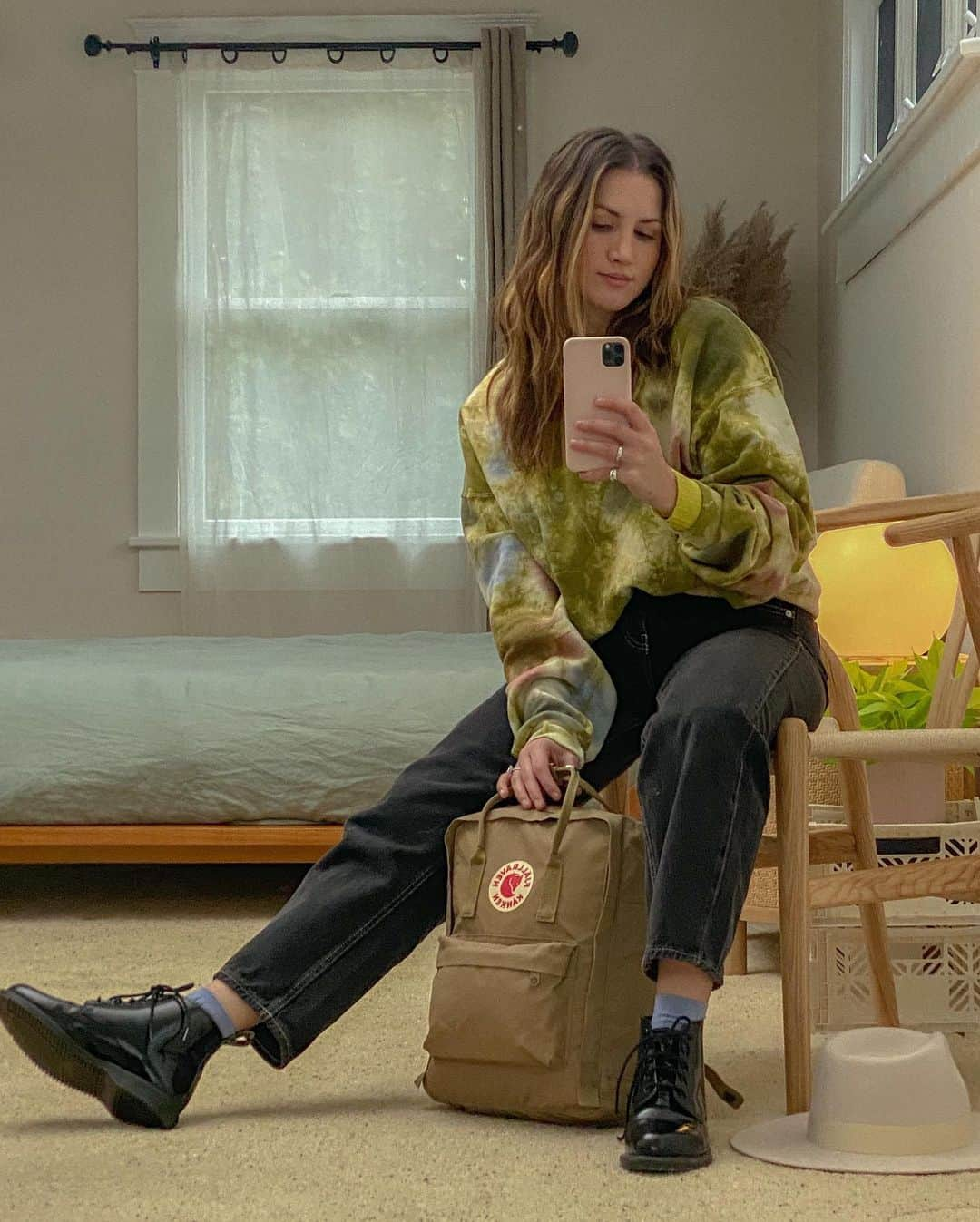 Urban Outfittersさんのインスタグラム写真 - (Urban OutfittersInstagram)「The @fjallraven_na family of Kankens keeps growing, from backpacks to sling bags and more. Tap to shop! #UOonYou ft. @melissaorons @allovsin @banksnohilary @marleneluciano」11月23日 2時02分 - urbanoutfitters