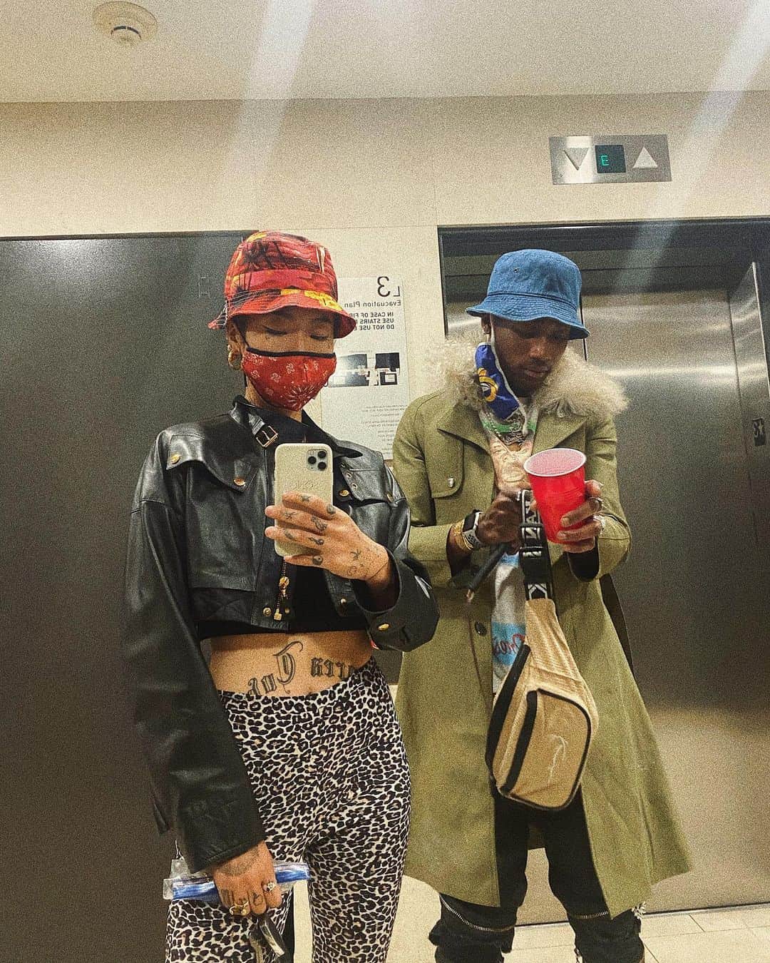 ダニ・ソングのインスタグラム：「you already knew what the deal was @samvrai_jay 🏁  #madeinLA #minovio👹🌹🇰🇷 #childofGOD✝️」