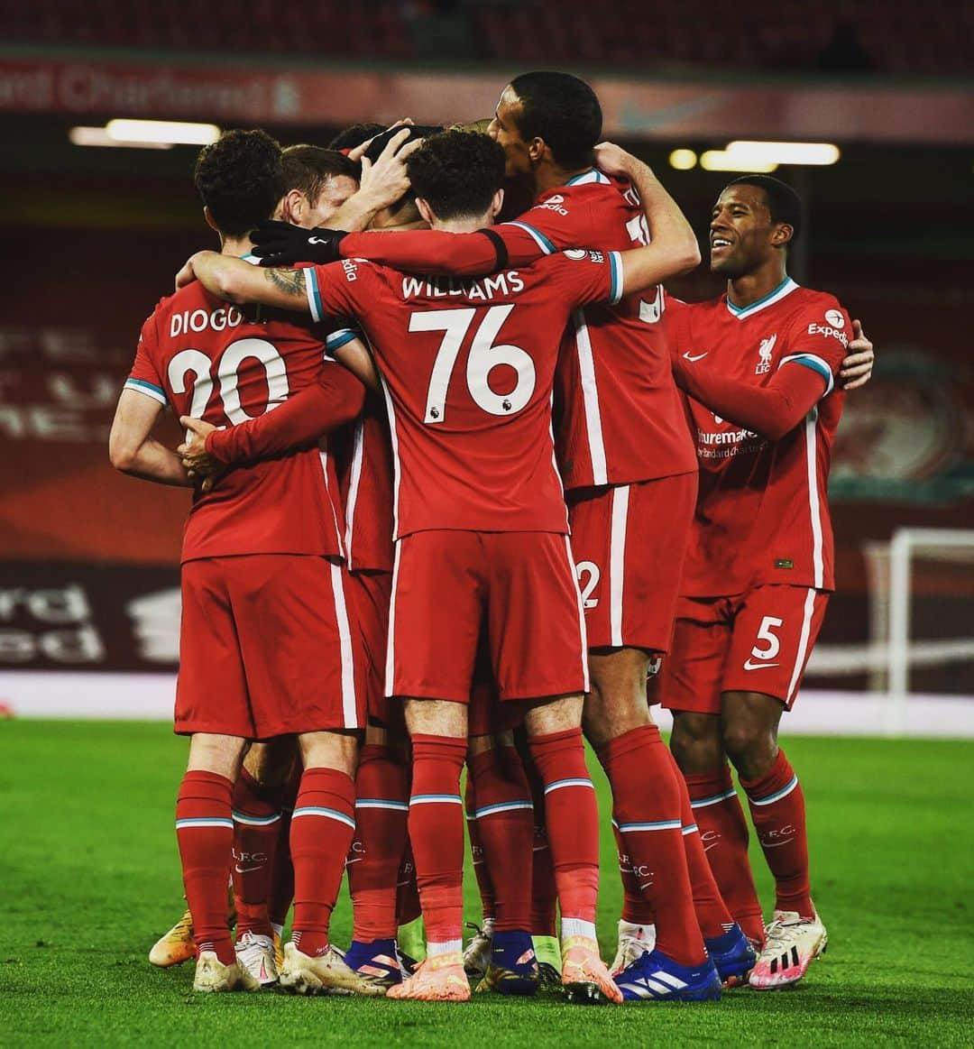 リヴァプールFCさんのインスタグラム写真 - (リヴァプールFCInstagram)「Record breakers. Proud ❤️ #YNWA #LFC #LiverpoolFC #Liverpool」11月23日 6時28分 - liverpoolfc