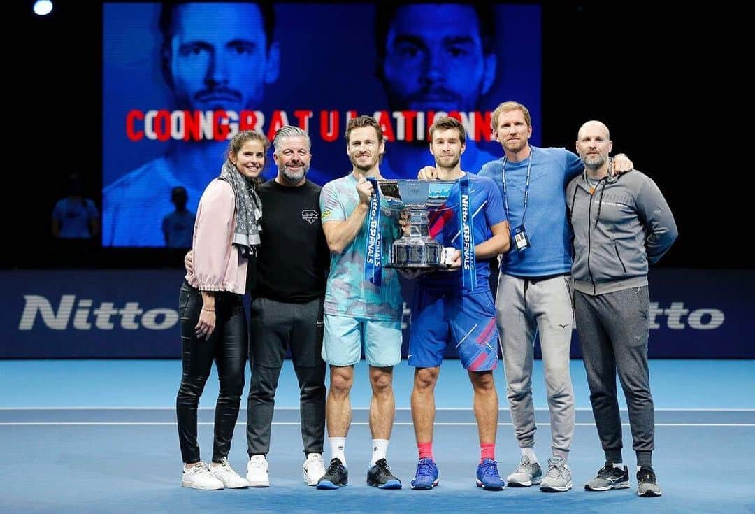 ユリア・ゲルゲスのインスタグラム：「Wow wow wow 🏆🏆🏆 what a week and ride this has been. Extremely proud and thankful to have been here in London with you guys 🥰❤️ #nittoatpfinals #london #o2 #koolhof #mektic」