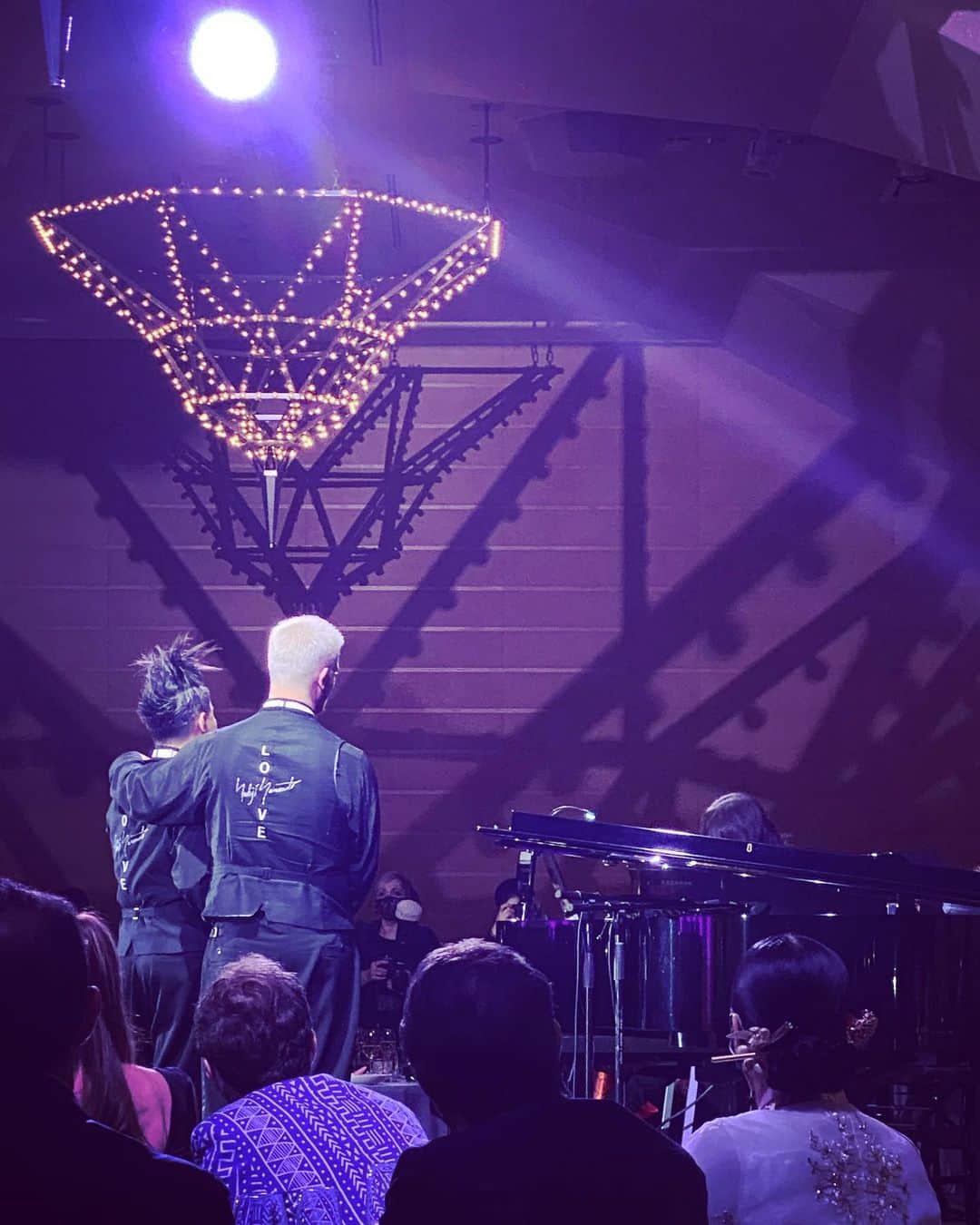 谷川じゅんじのインスタグラム：「WE ARE THE LOVE JOSHUA OGG & LESLIE KEE Wedding Party & Special Live with Friends. 友の門出。信じるものがまた増えたね。おめでとうレスリー。 #いいふうふの日 #goodvibesonly #goodneighbors #thisisjapan」