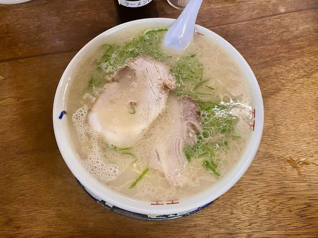 岸田メルのグルメインスタ