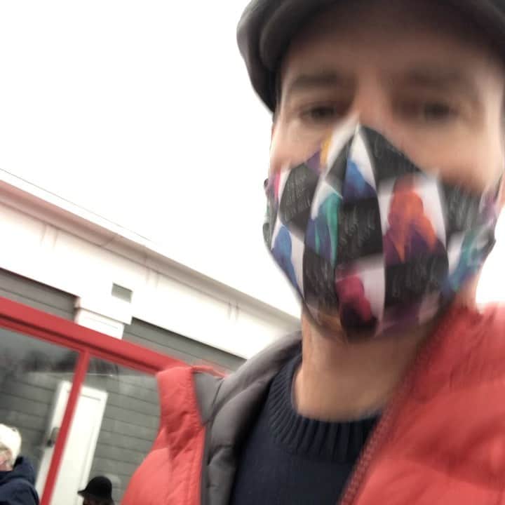 スコット・フォーリーのインスタグラム：「#thanksgivingshopping」