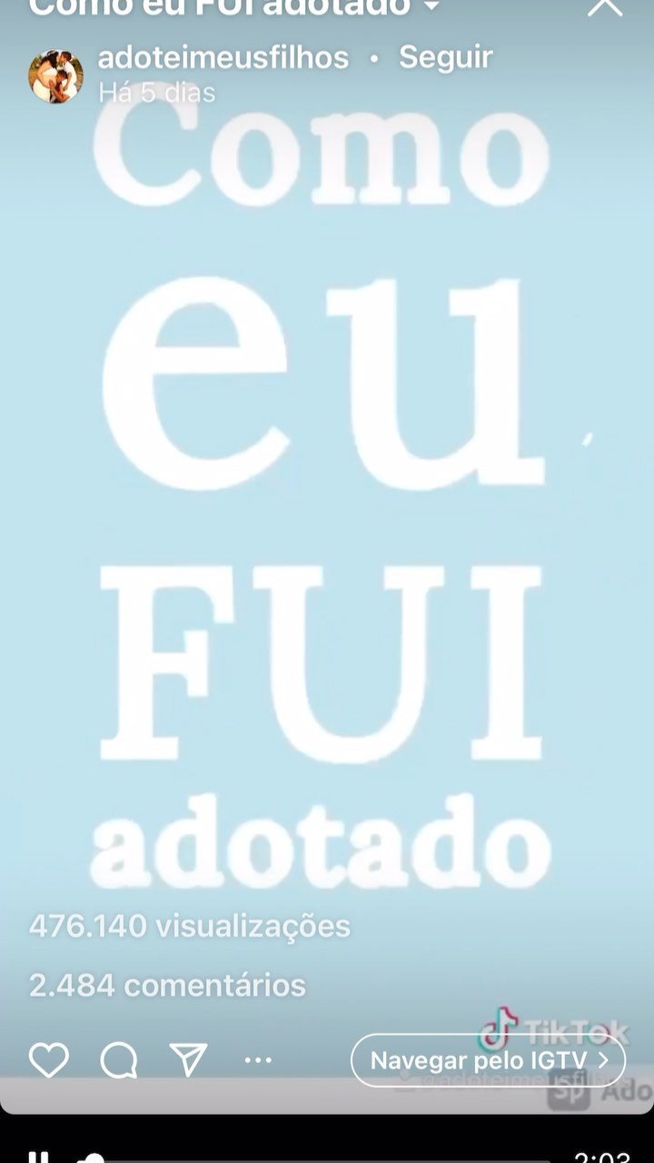 Mariana Riosのインスタグラム：「Esse é o vídeo mais lindo que você vai ver nessa noite de domingo! Passeando pelo Instagram, apareceu pra mim a história do Bê, esse menino lindo e amoroso! Quero te dizer que seu relato me emocionou muito, e que desejo uma vida de luz e muito amor pra você ao lado de sua família. “Sem amor, não poderíamos sobreviver.” Dalai Lama 💙🙏🏼 @adoteimeusfilhos」