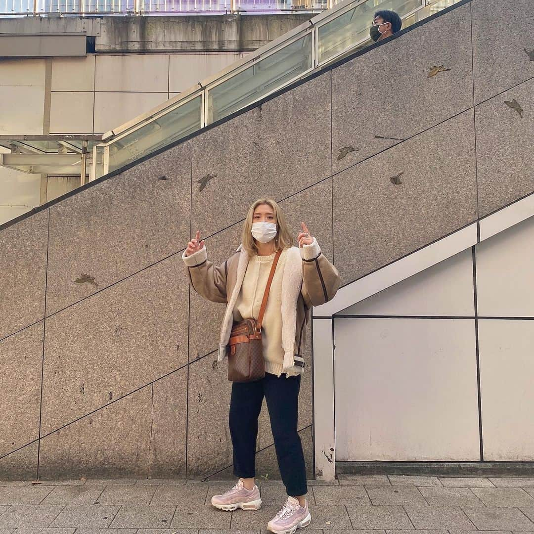 acaneさんのインスタグラム写真 - (acaneInstagram)「・ 売り切れで買えんかったけど やっとGETしました😗💕💕💕💕 @sly_official  #sly #アウター #acncode #acane #たろ服」11月23日 14時36分 - acane0129