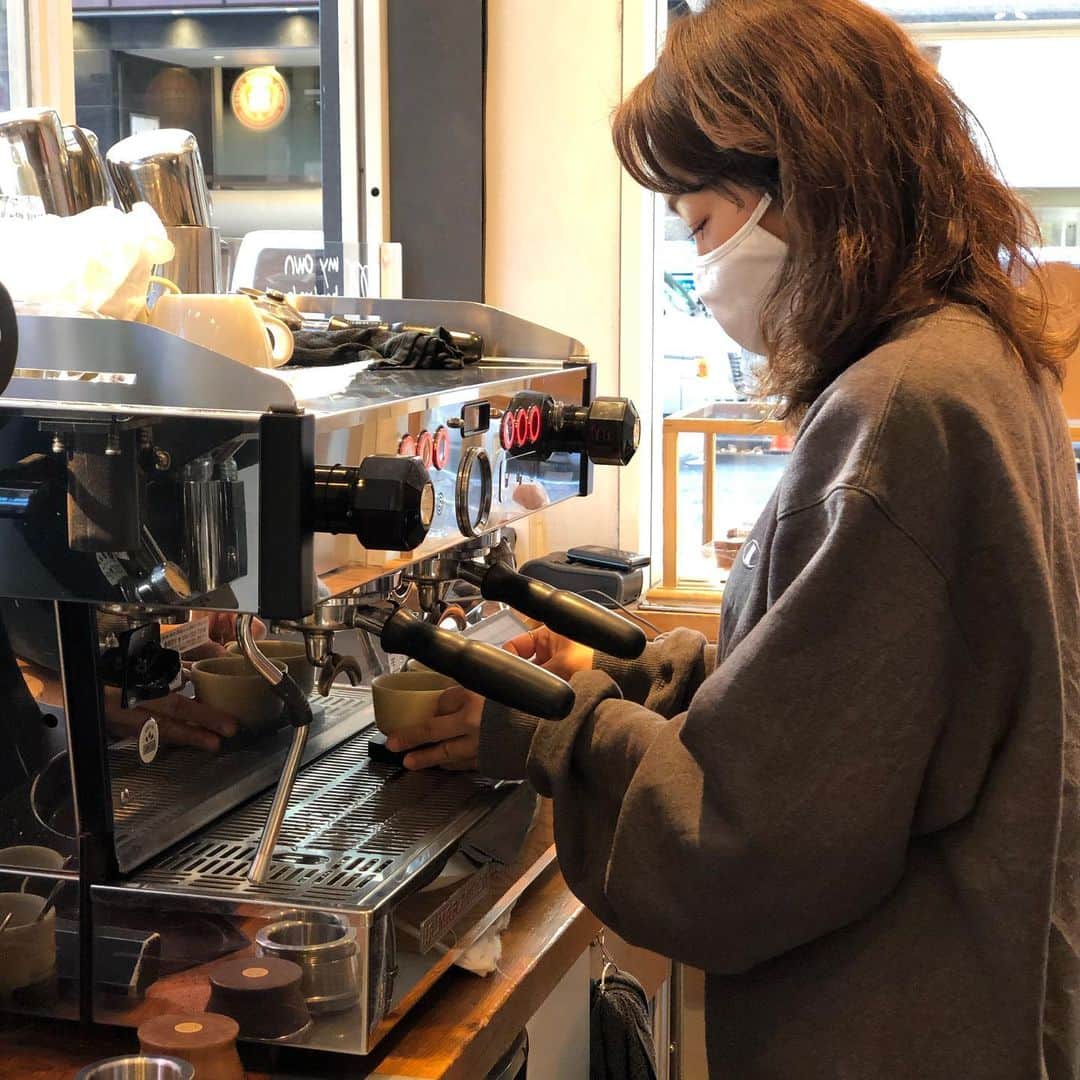 ABOUT LIFE COFFEE BREWERSのグルメインスタ