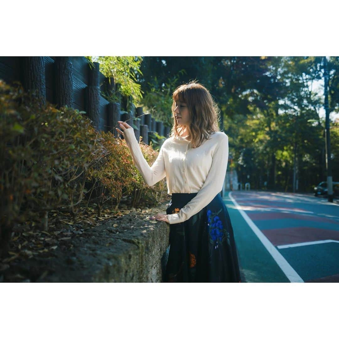 長江愛美さんのインスタグラム写真 - (長江愛美Instagram)「おはようございます☀  とってもいい天気☺️  第2弾🧚‍♀️  Special thanks🌹photographer📷endo jun  #撮影 #photographer #ポートレイト #写真 #モデル #カメラマン #散歩 #天気 #amerivintage  #fashion  #fhotography  #model  #自然」11月23日 10時48分 - manamin.512