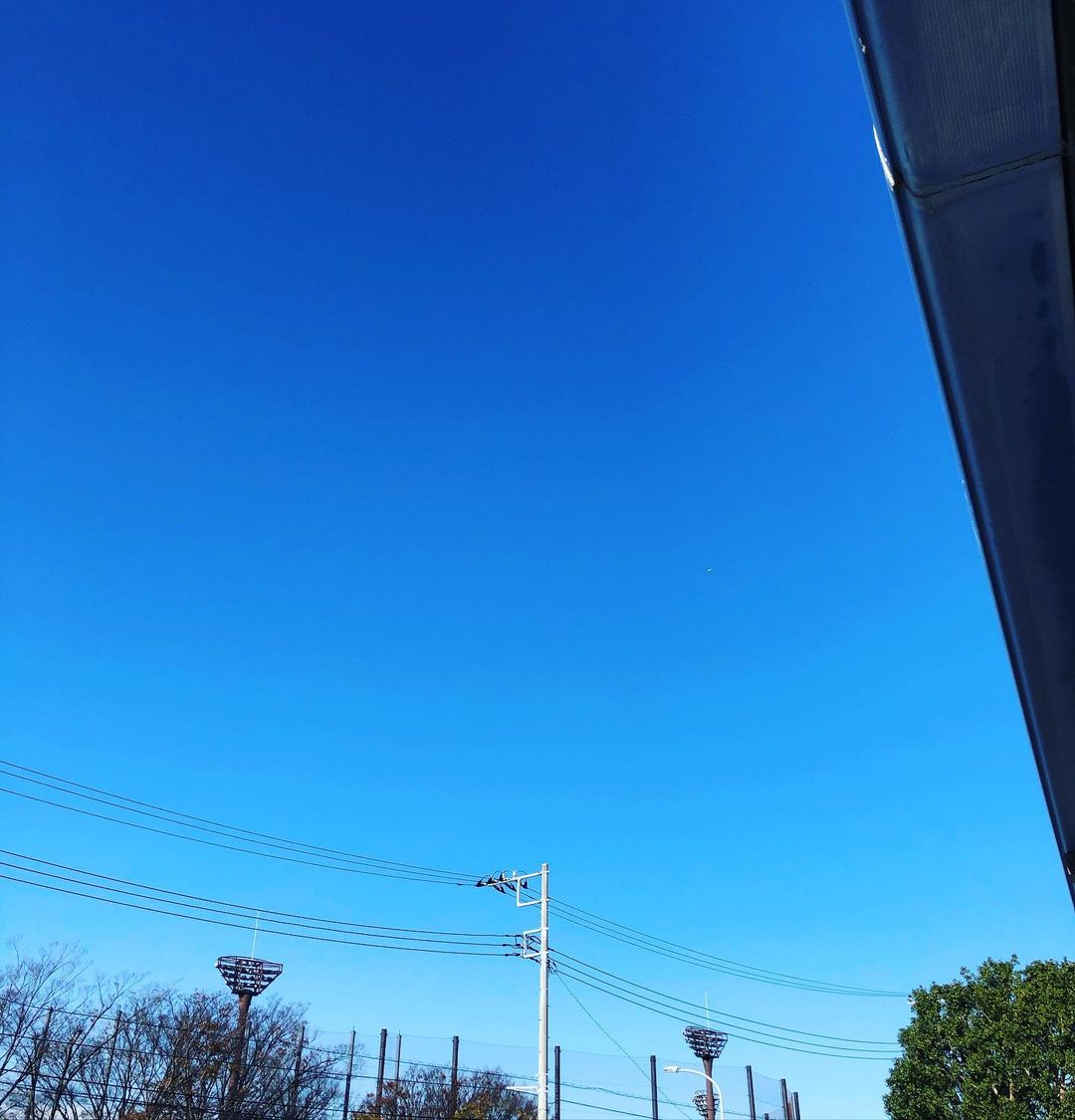 三上市朗のインスタグラム：「今日はおふくろの命日なのでお墓参りなのです。」