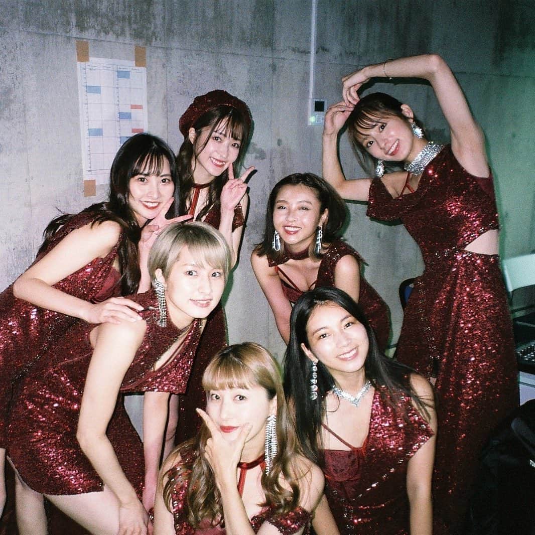 前田ゆうのインスタグラム：「㊗️predia 10周年むかえることができました😚💓  しかしほんとにいつも応援してくれるみんなのおかげです❤️😙ありがとうございます🥰🥰 そしてprediaの先輩たちにほんとに感謝だーー😇💓 そしてあのんがはいってきてくれてこれも感謝です🥳  ７人でのこれから10年目のprediaをこれからもそばでみてくれたら嬉しいです😊😊  やっほい＼(^o^)／」