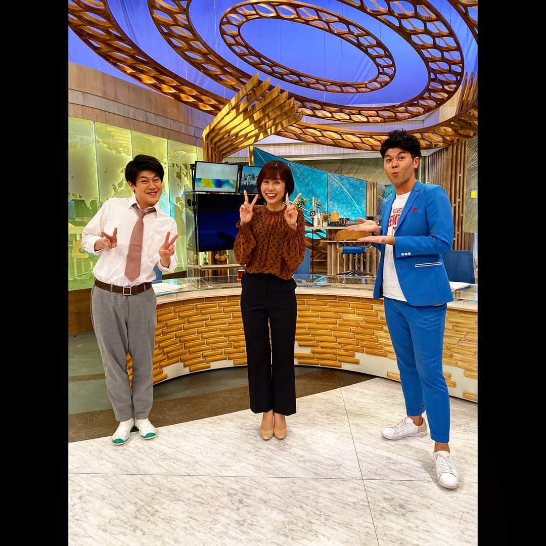 土佐卓也さんのインスタグラム写真 - (土佐卓也Instagram)「今日の家族写真 「とくダネに生出演させて頂きました❗️獨協大学の大先輩小倉さんと、ゆうきの義理の姉（自称）山崎アナ✨最高の朝でした❗️」 卓也  #土佐兄弟 #家族写真 #とくダネ  #小倉智昭 さん #獨協大学 #山﨑夕貴 アナ #CultureZ #文化放送 #あるある土佐カンパニー #土佐カン #木村拓哉 さん #リスペクト #キムタク #takuyakimura  #キムタクInstagram考察 #staysafe  #staypositive」11月23日 11時11分 - takuyatosa1